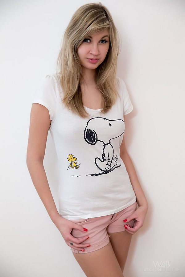 Алиса, 24