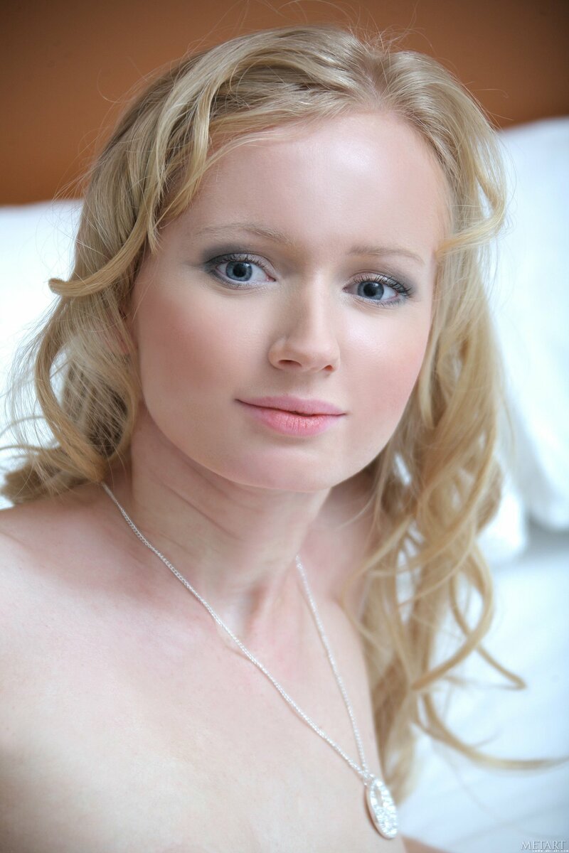 Симона, 37